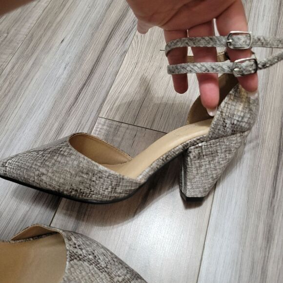 C Comfort snake print heels - Picture 6 of 11